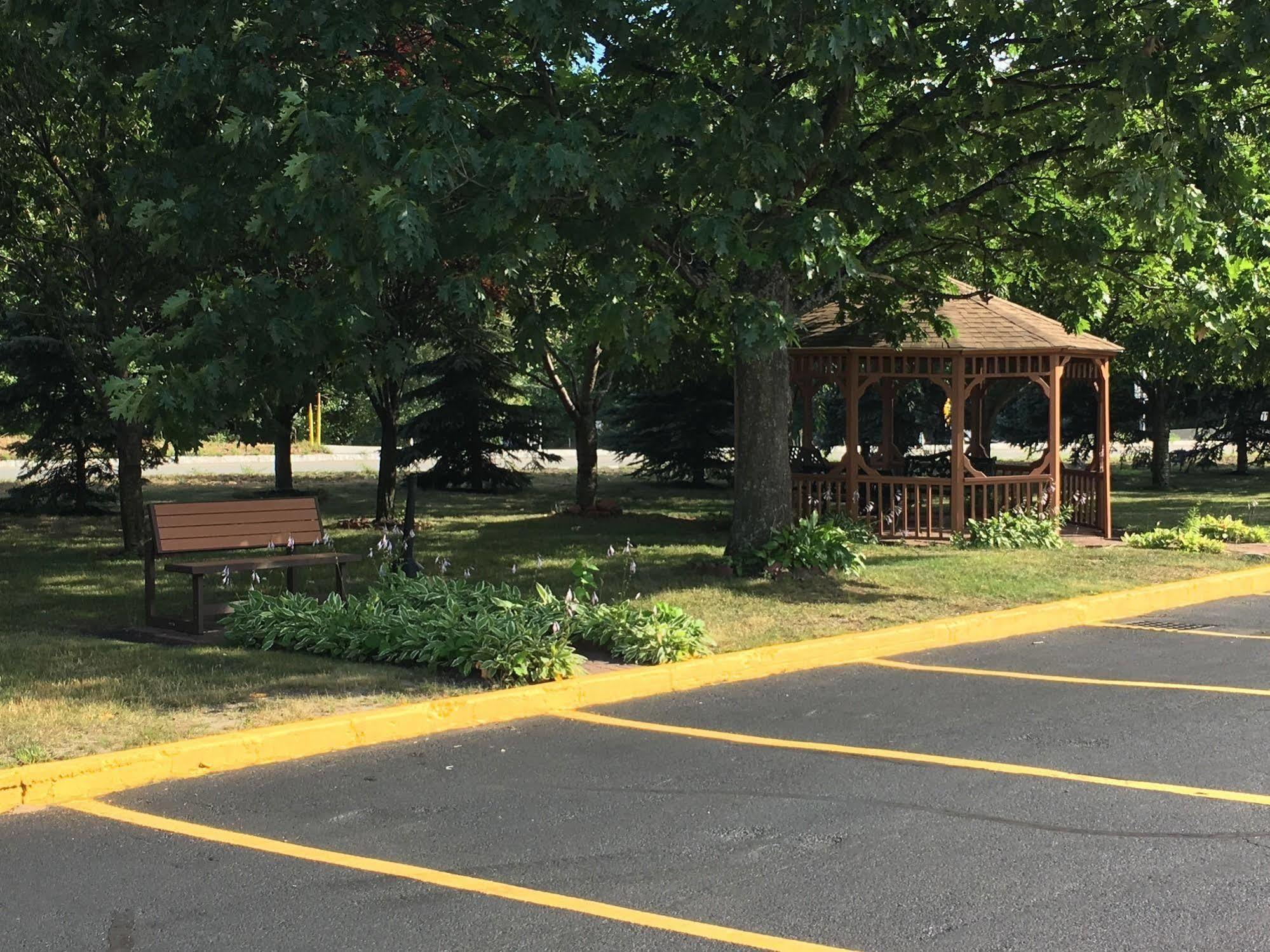 Days Inn By Wyndham Leominster/Fitchburg Area Zewnętrze zdjęcie